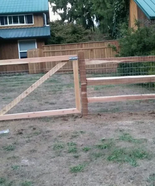 Split Rail With Field Fence in Sumner